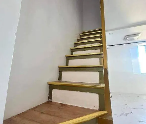 Condo Apartment *